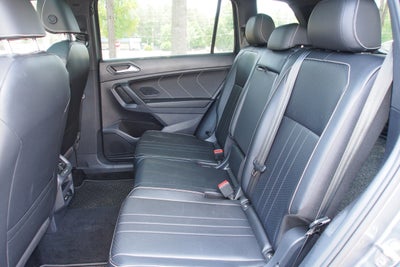 2022 Volkswagen Tiguan SE R-Line Black