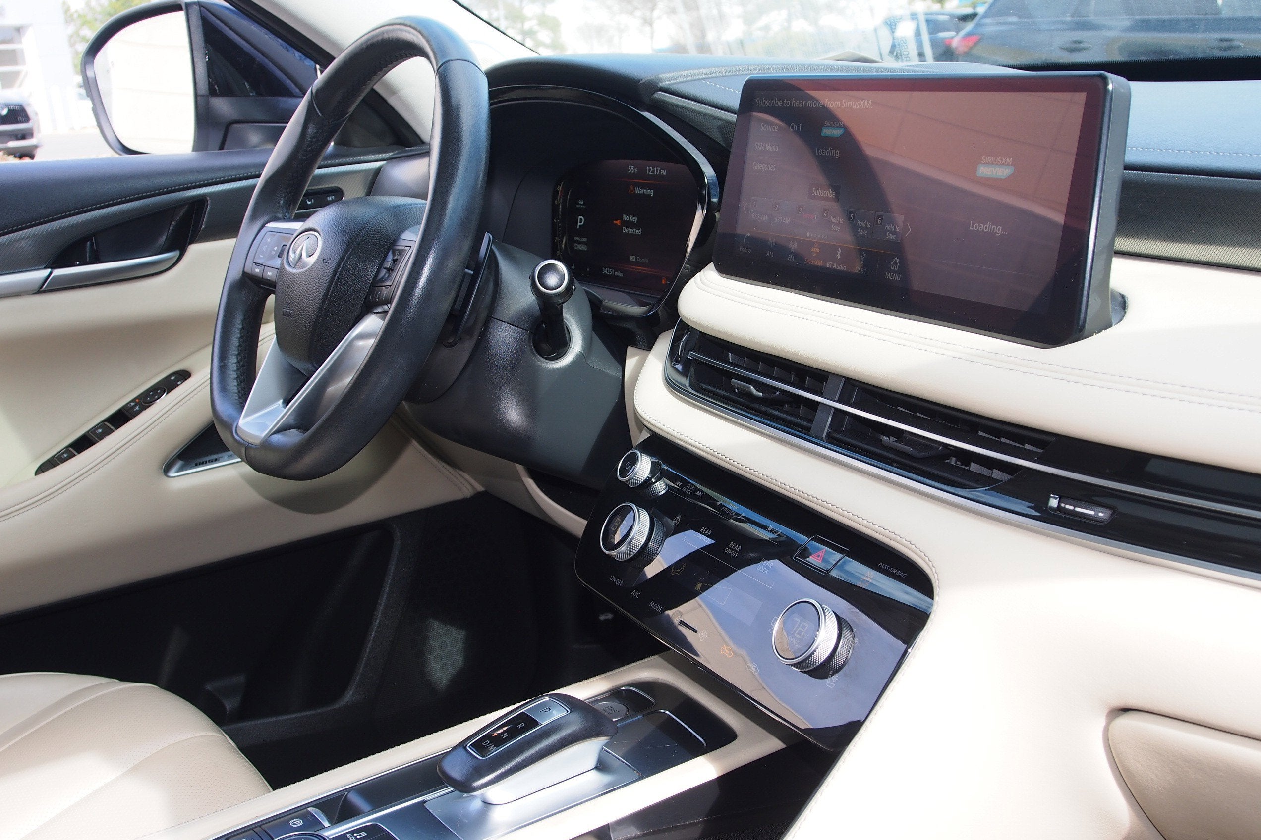 2023 INFINITI QX60 LUXE