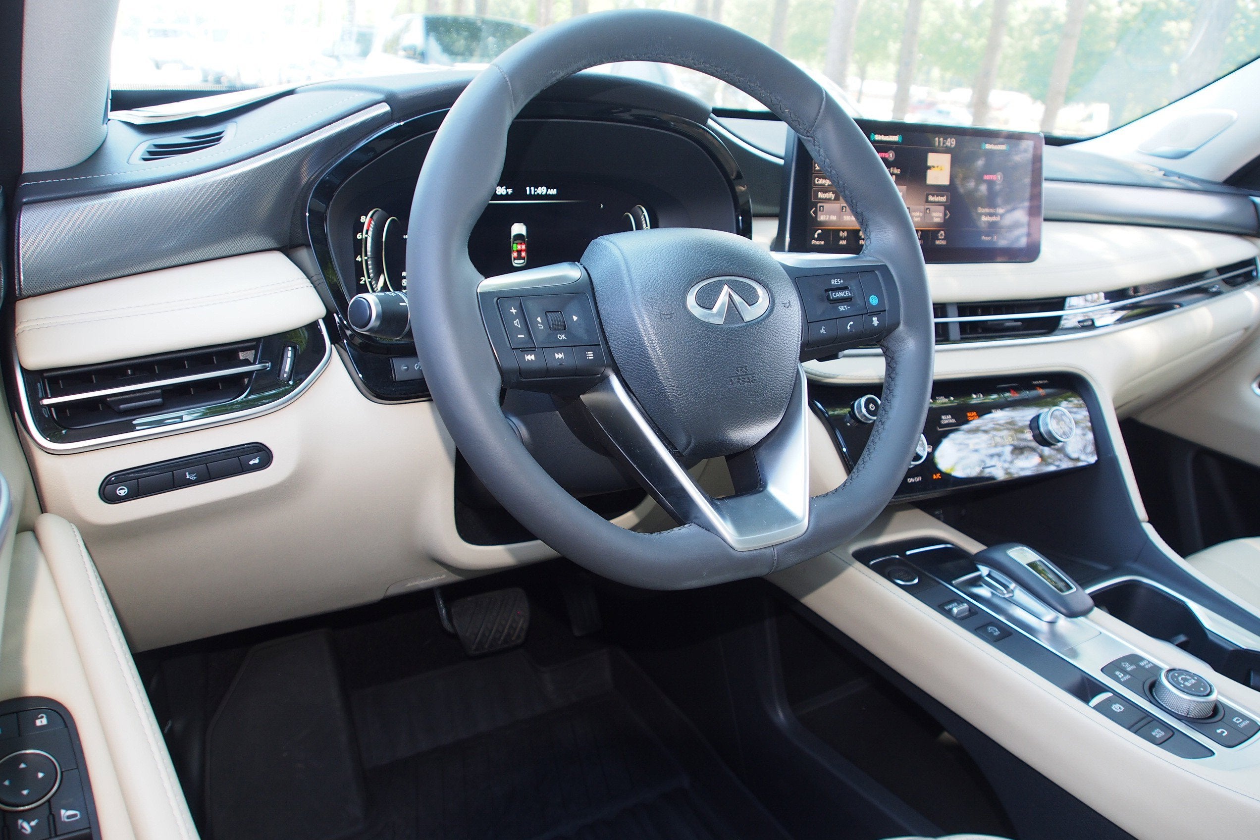 2023 INFINITI QX60 LUXE