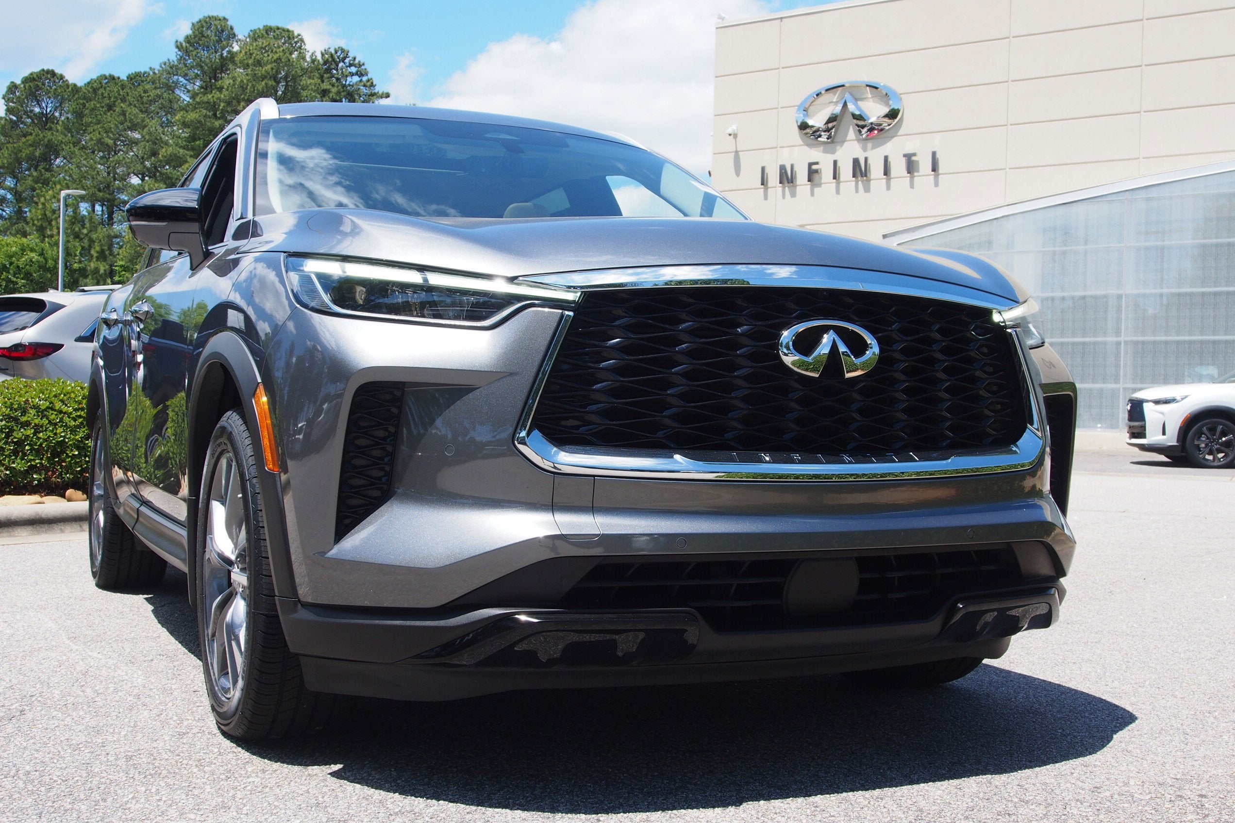 2024 INFINITI QX60 LUXE