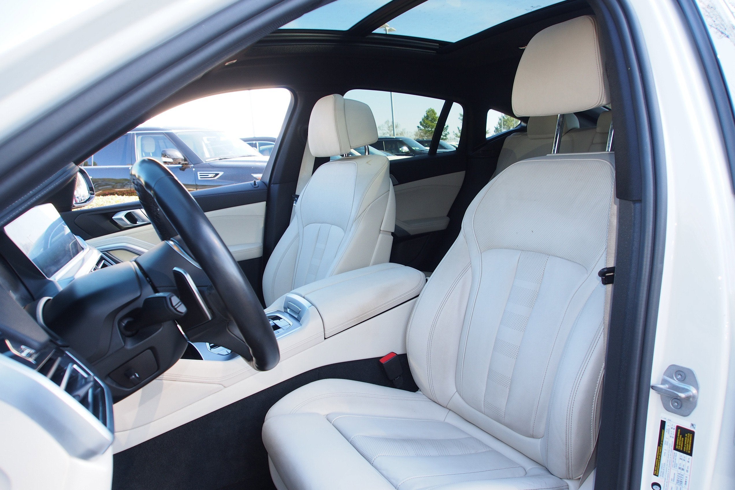 2022 BMW X6 xDrive40i