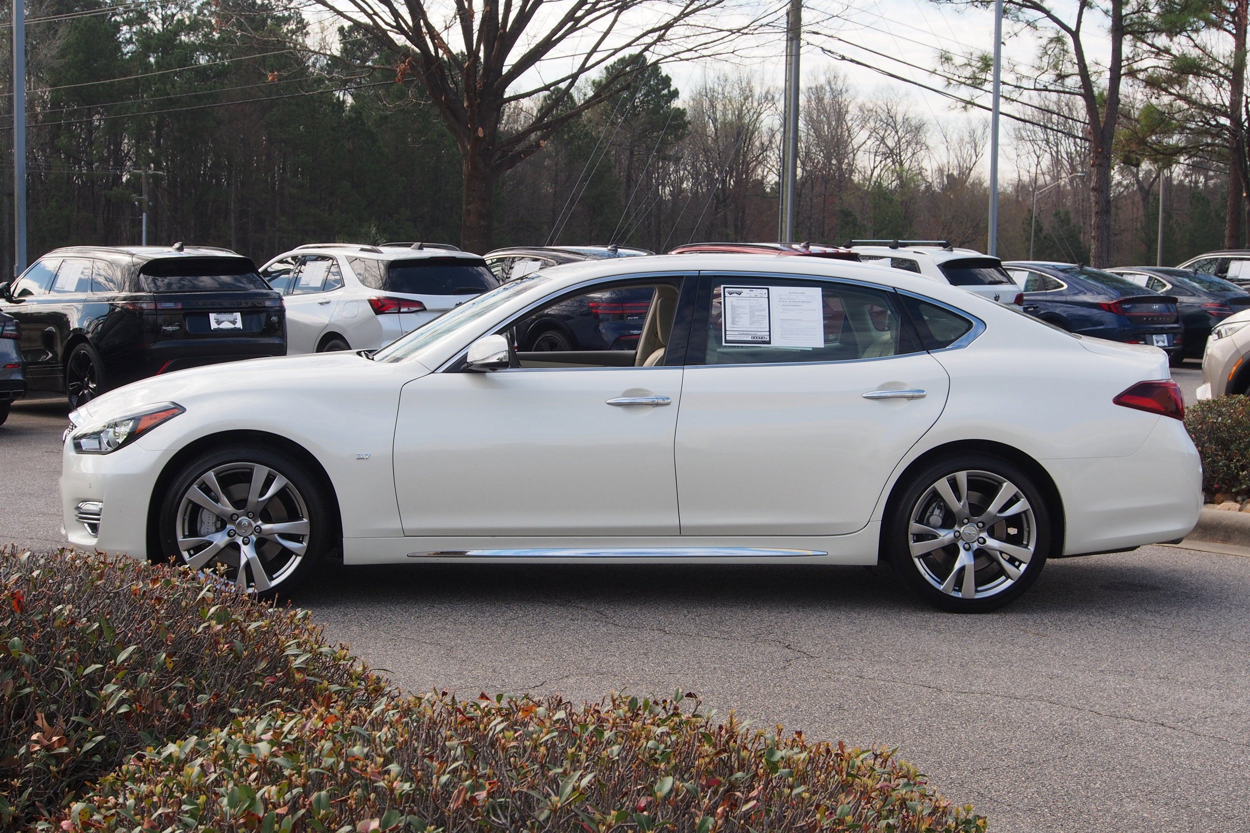 2019 INFINITI Q70L 3.7 LUXE