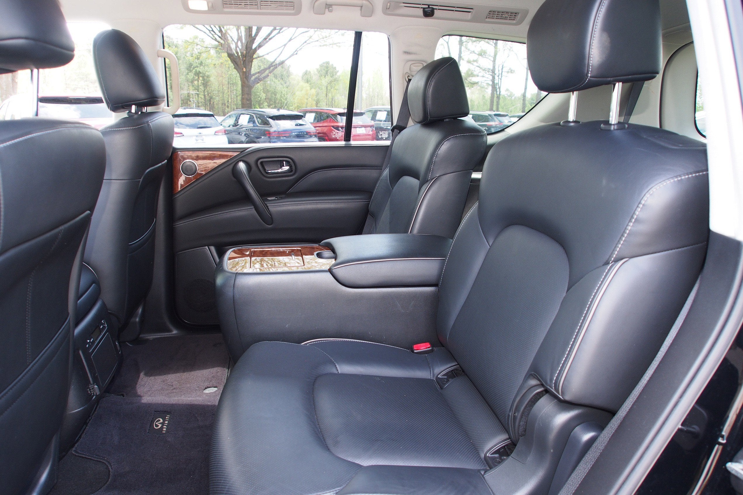 2019 INFINITI QX80 LUXE