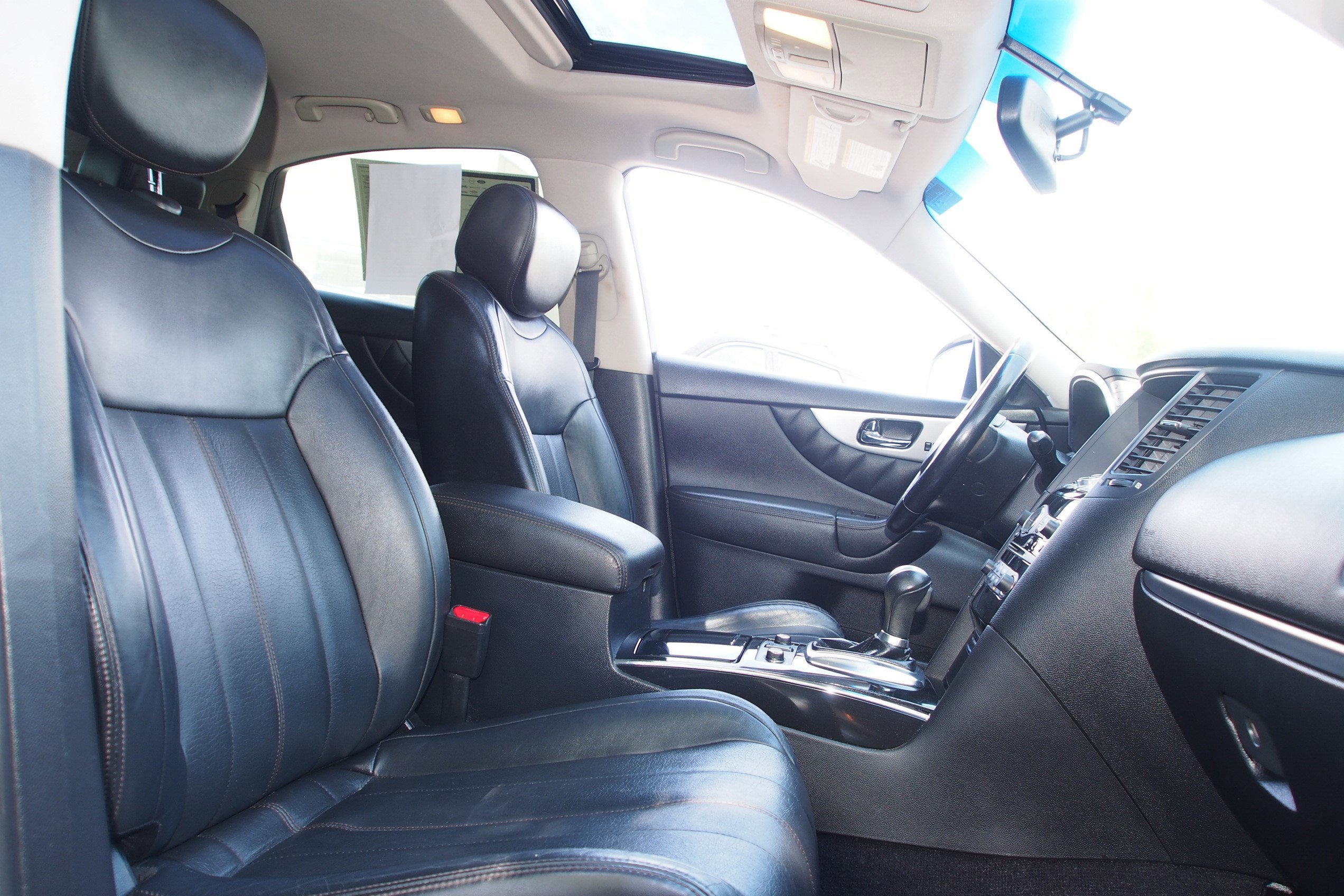 2017 INFINITI QX70 Base