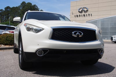2017 INFINITI QX70 Base