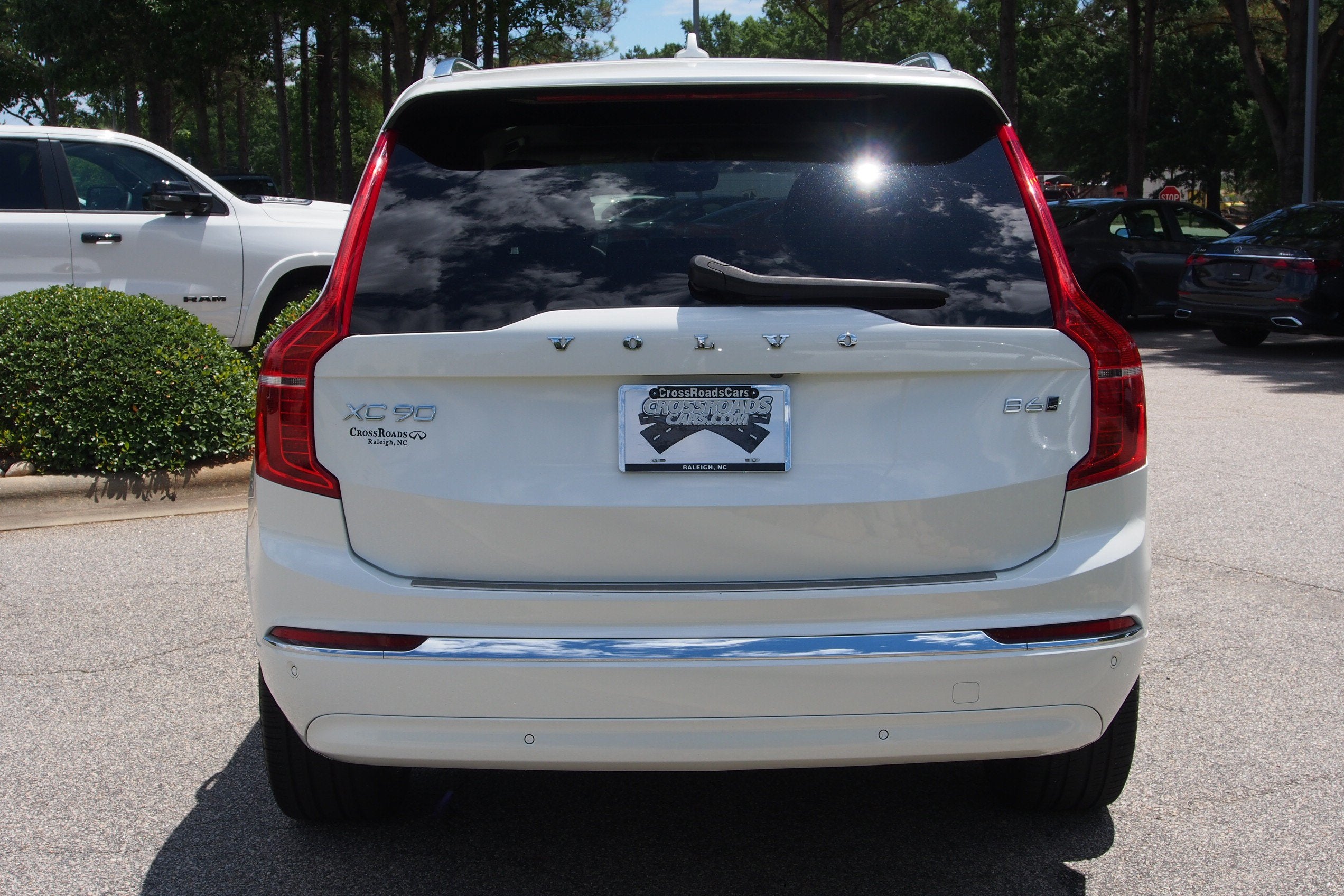 2024 Volvo XC90 Plus Bright Theme