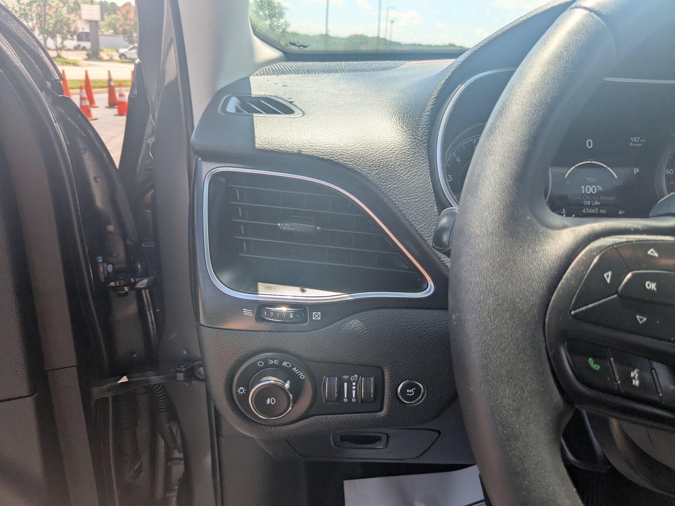 2022 Jeep Cherokee Trailhawk