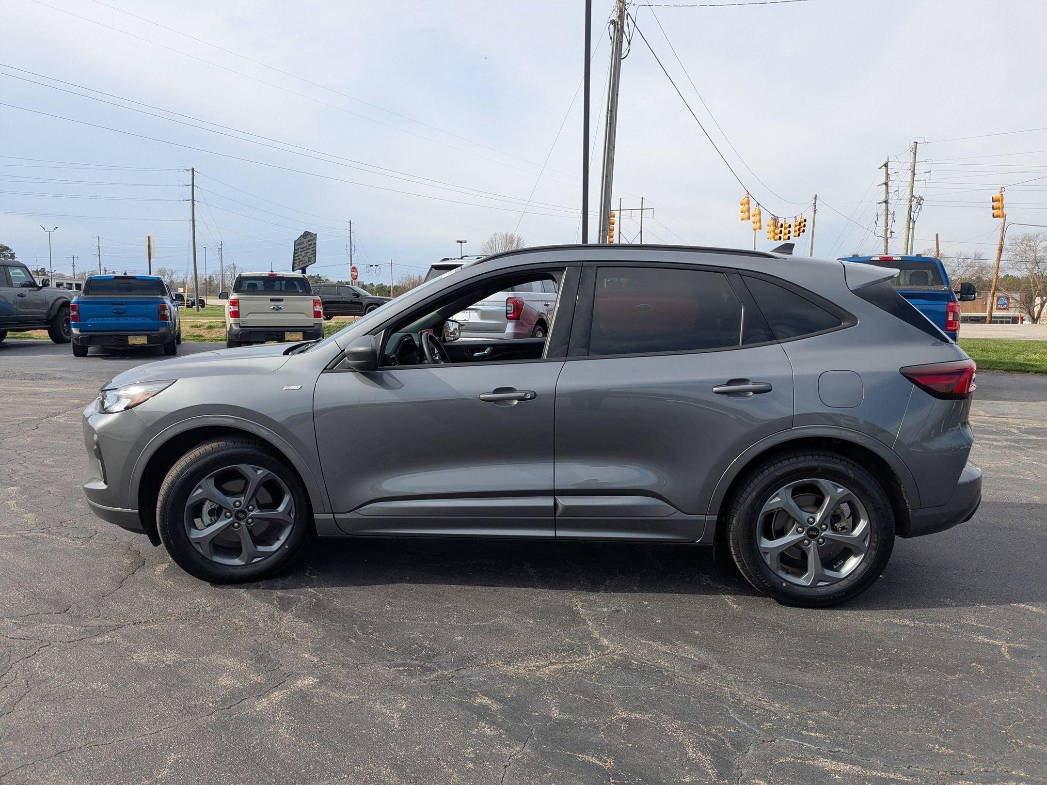 2024 Ford Escape ST-Line