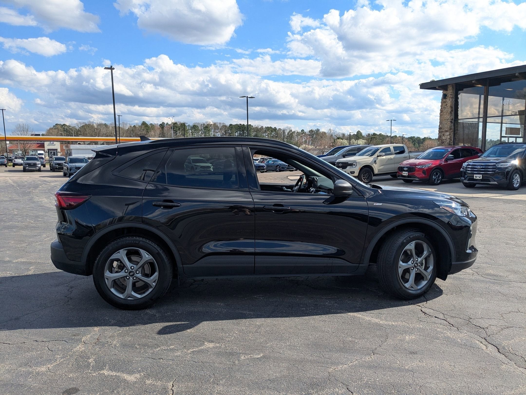 2025 Ford Escape ST-Line