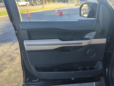 2023 Ford Expedition XLT