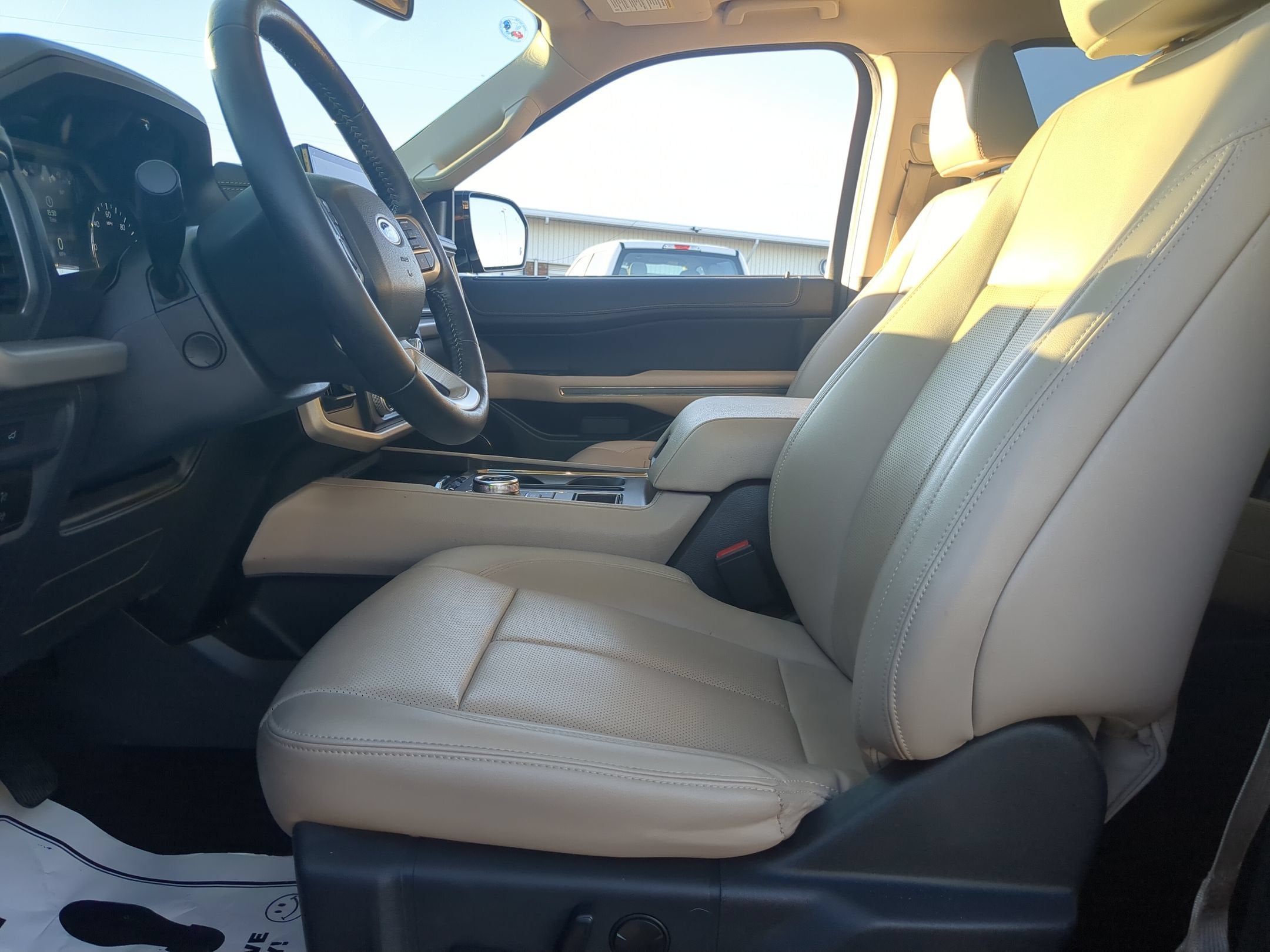 2023 Ford Expedition XLT