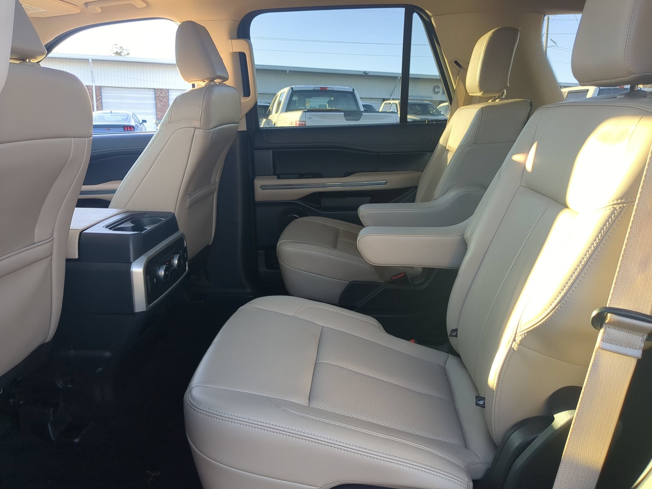 2023 Ford Expedition XLT
