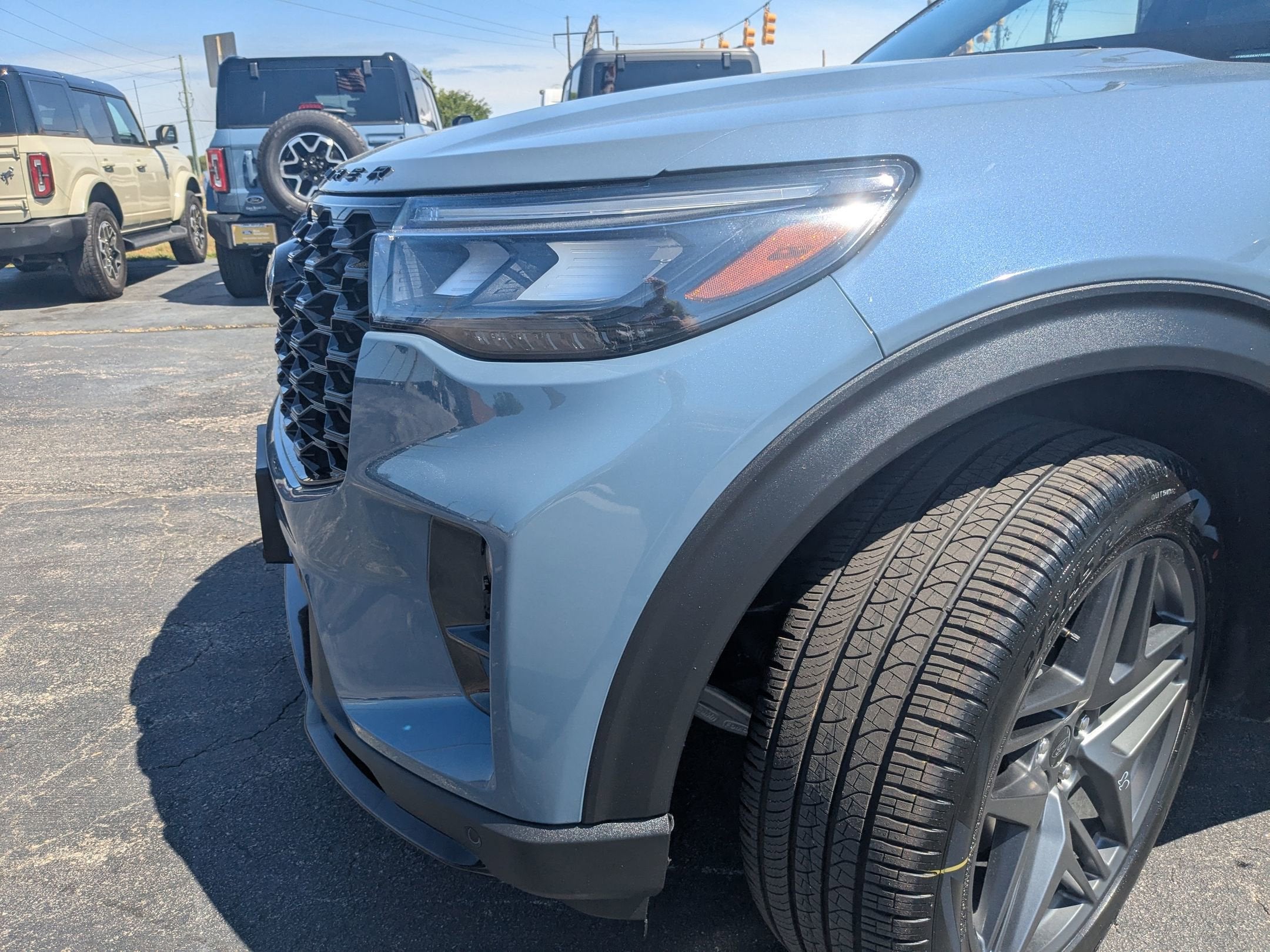 2026 Ford Explorer ST-Line