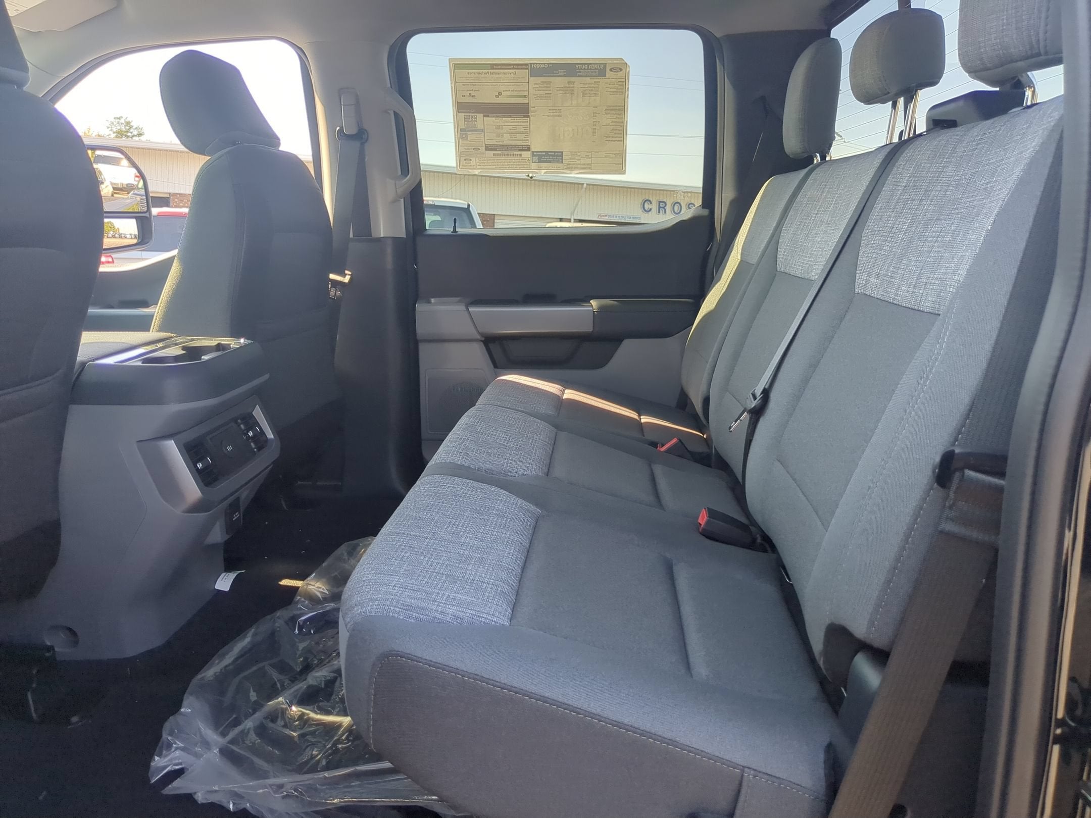 2027 Ford Super Duty F-250 SRW F-250® XLT