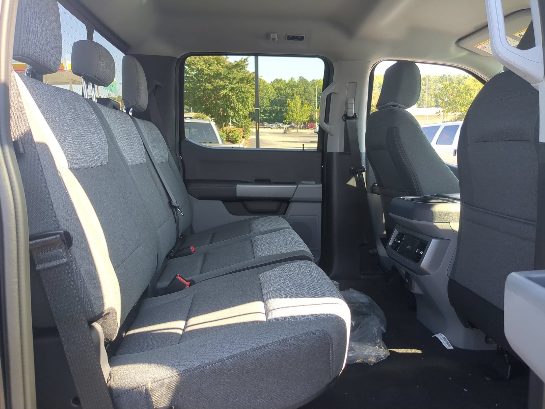 2027 Ford Super Duty F-250 SRW F-250® XLT