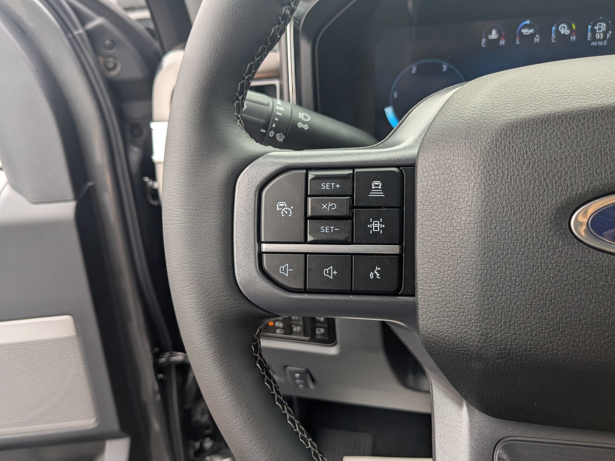 2026 Ford Super Duty F-350 DRW LARIAT