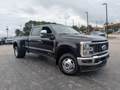 2026 Ford Super Duty F-350 DRW LARIAT