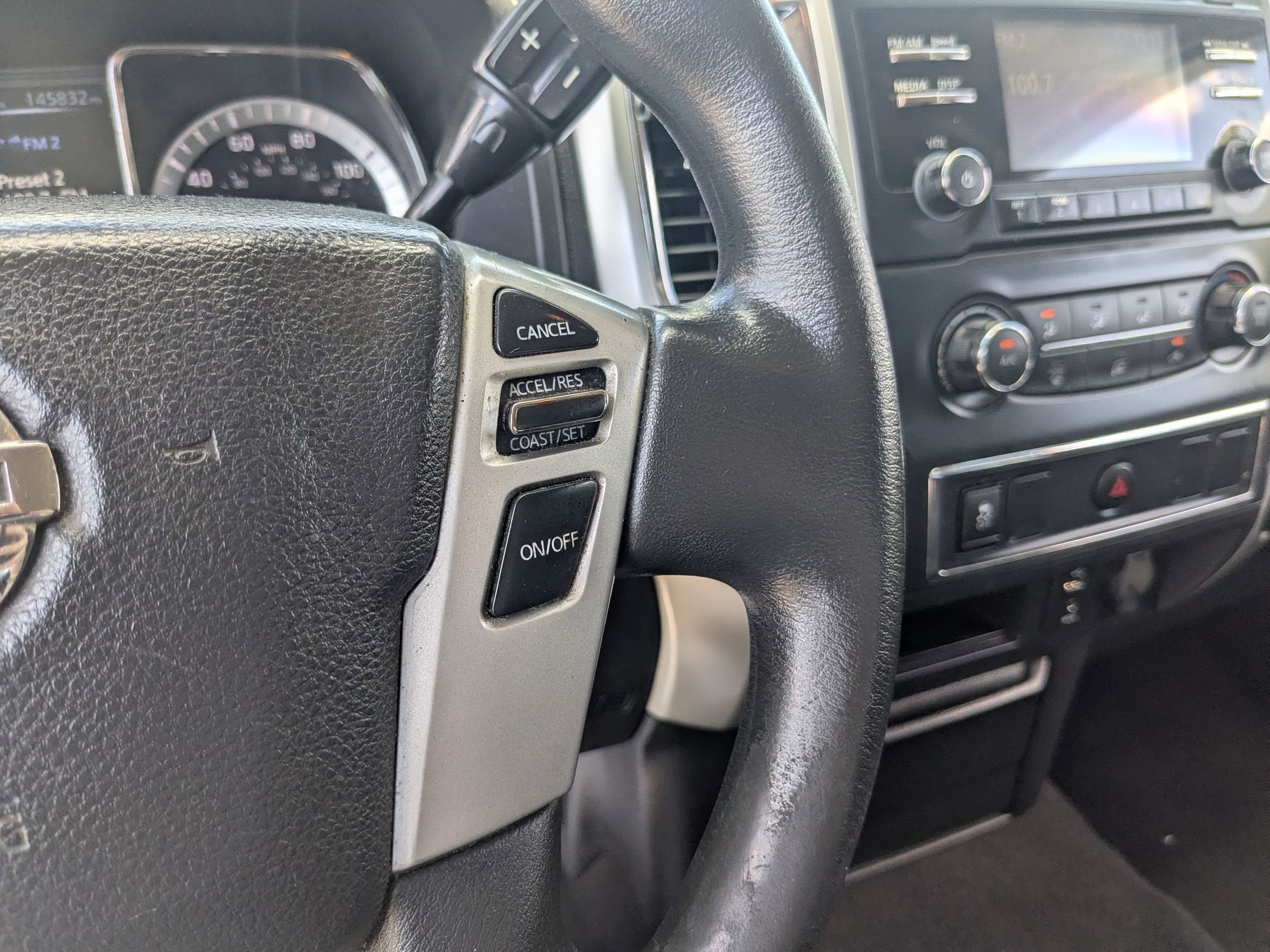 2017 Nissan Titan SV