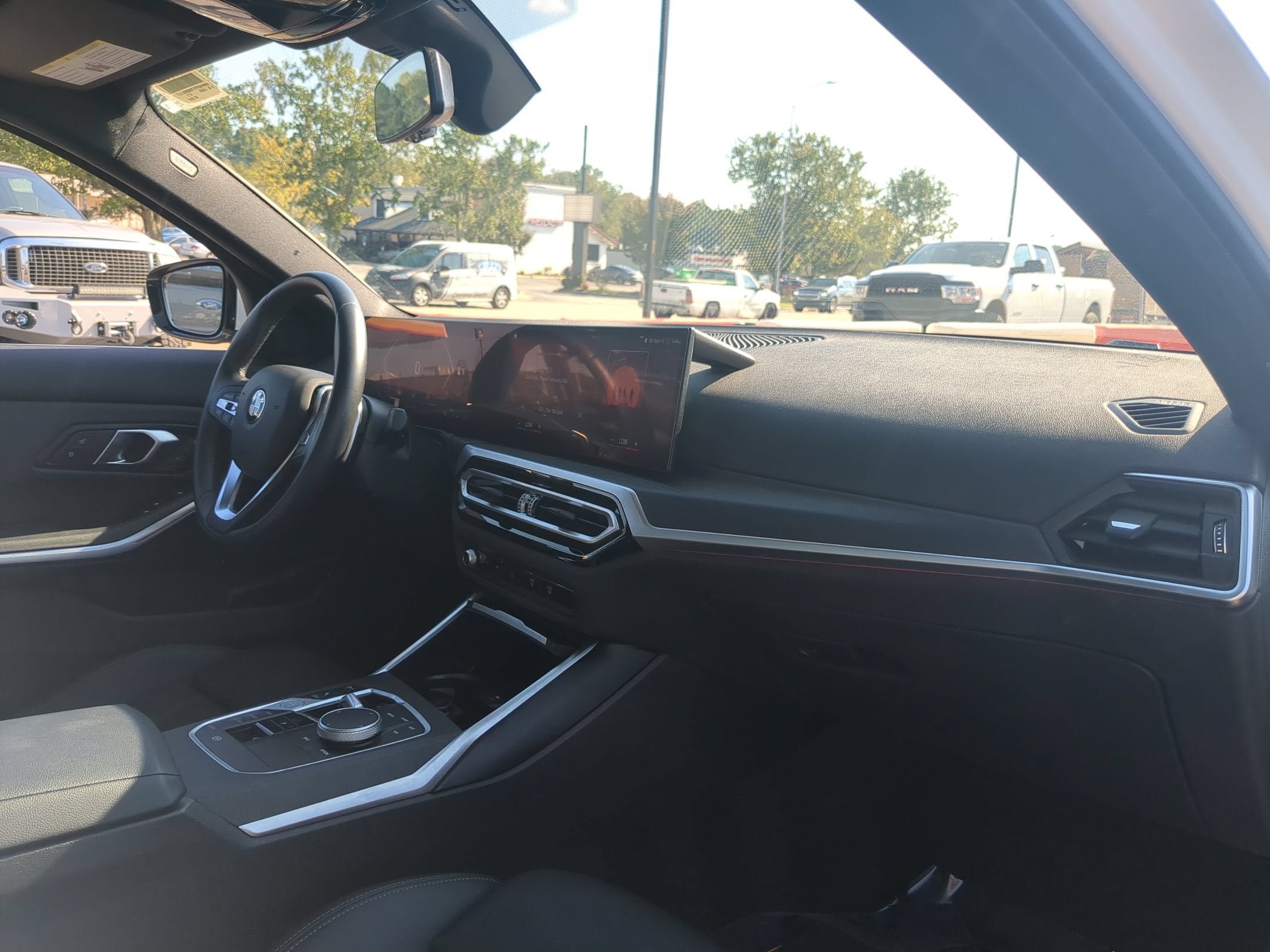 2024 BMW 3 Series 330i