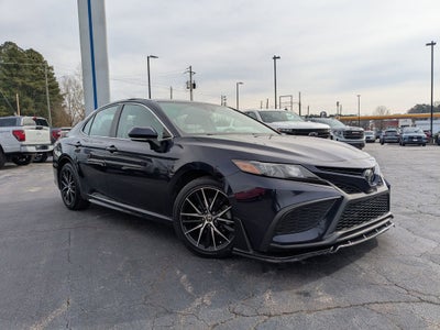 2022 Toyota Camry SE