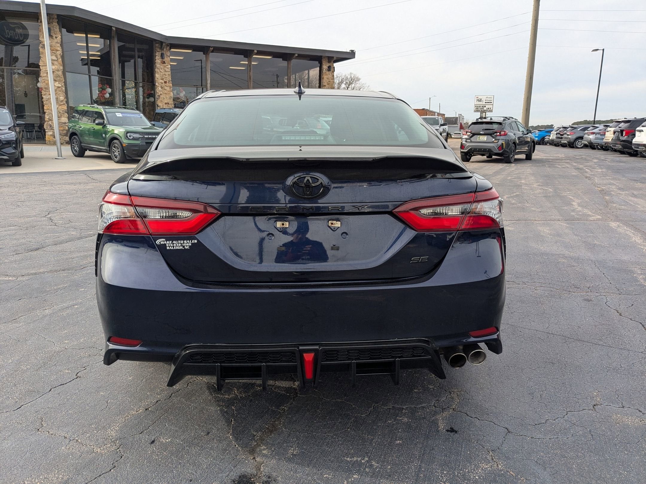 2022 Toyota Camry SE