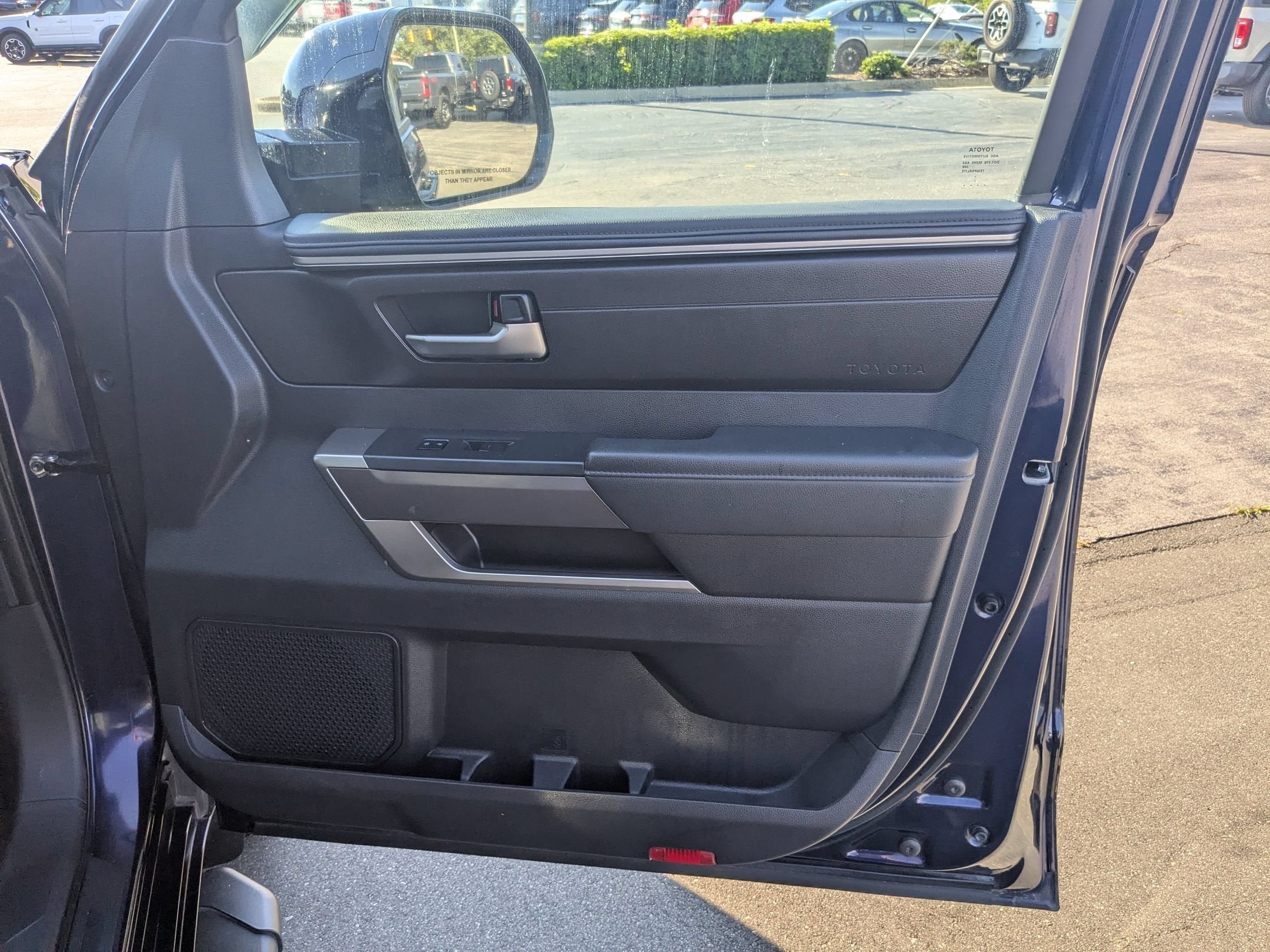 2022 Toyota Tundra 4WD SR5