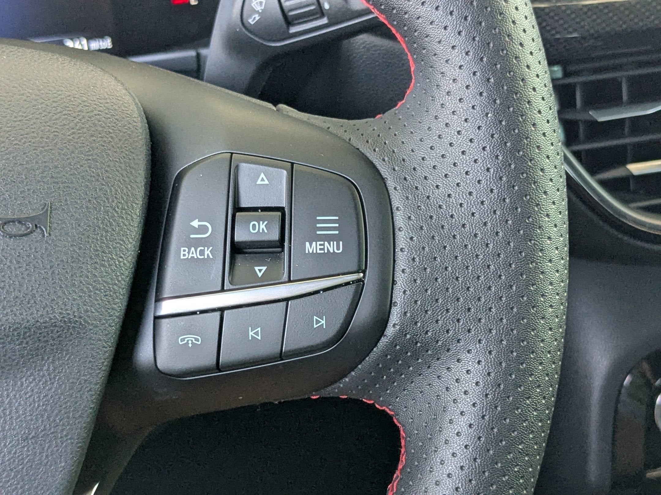 2025 Ford Escape ST-Line - Crossroads Courtesy Demo