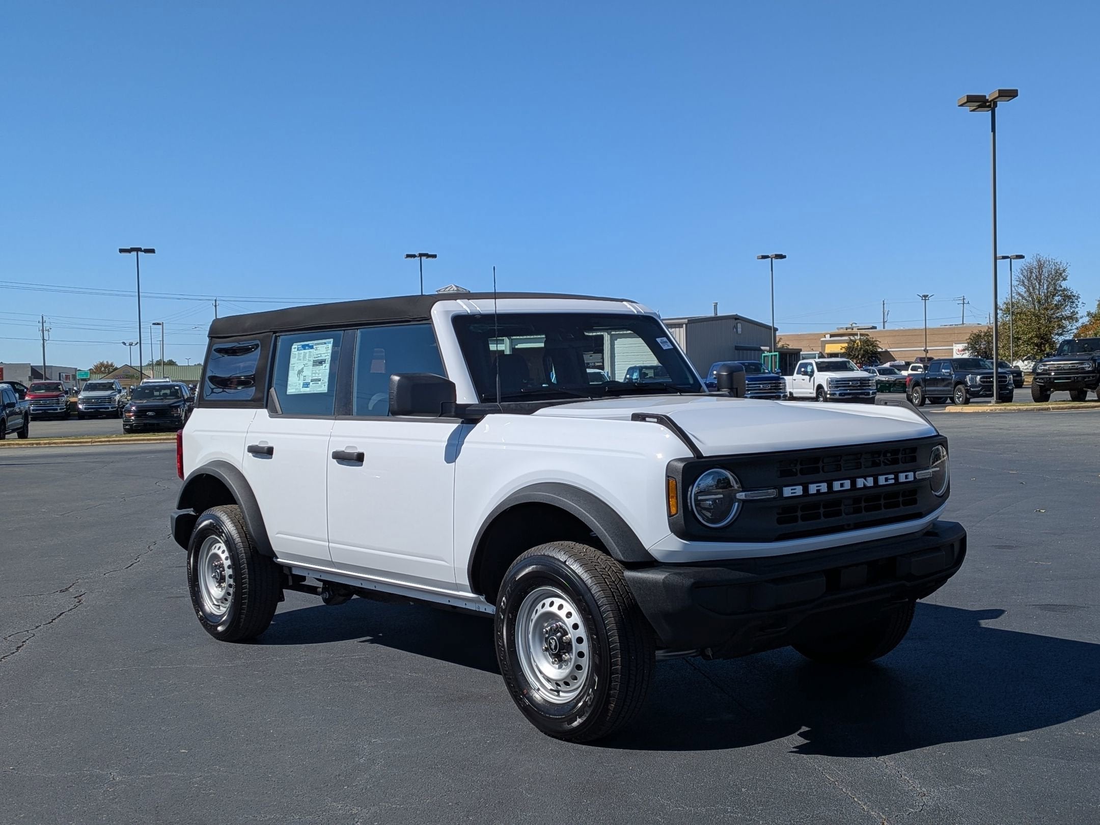 2025 Ford Bronco Base