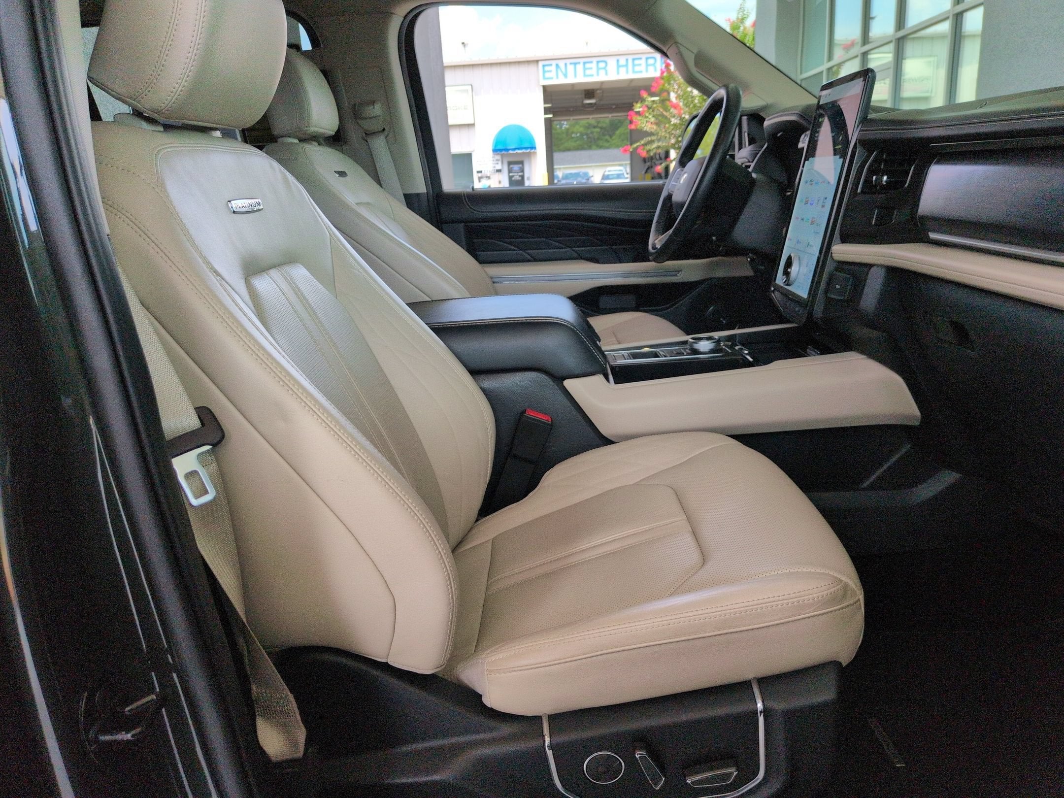 2022 Ford Expedition Platinum