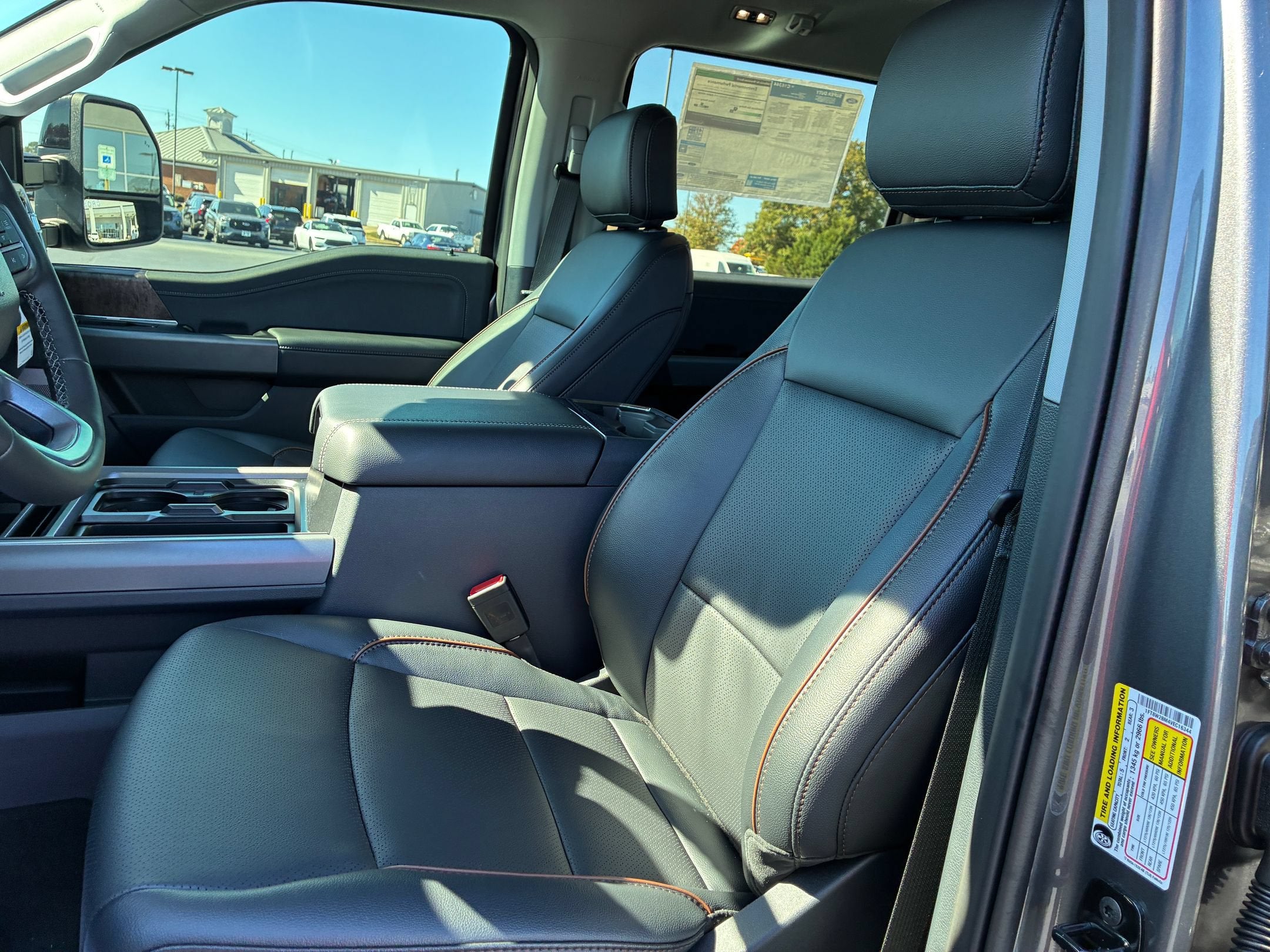 2027 Ford Super Duty F-250 SRW LARIAT