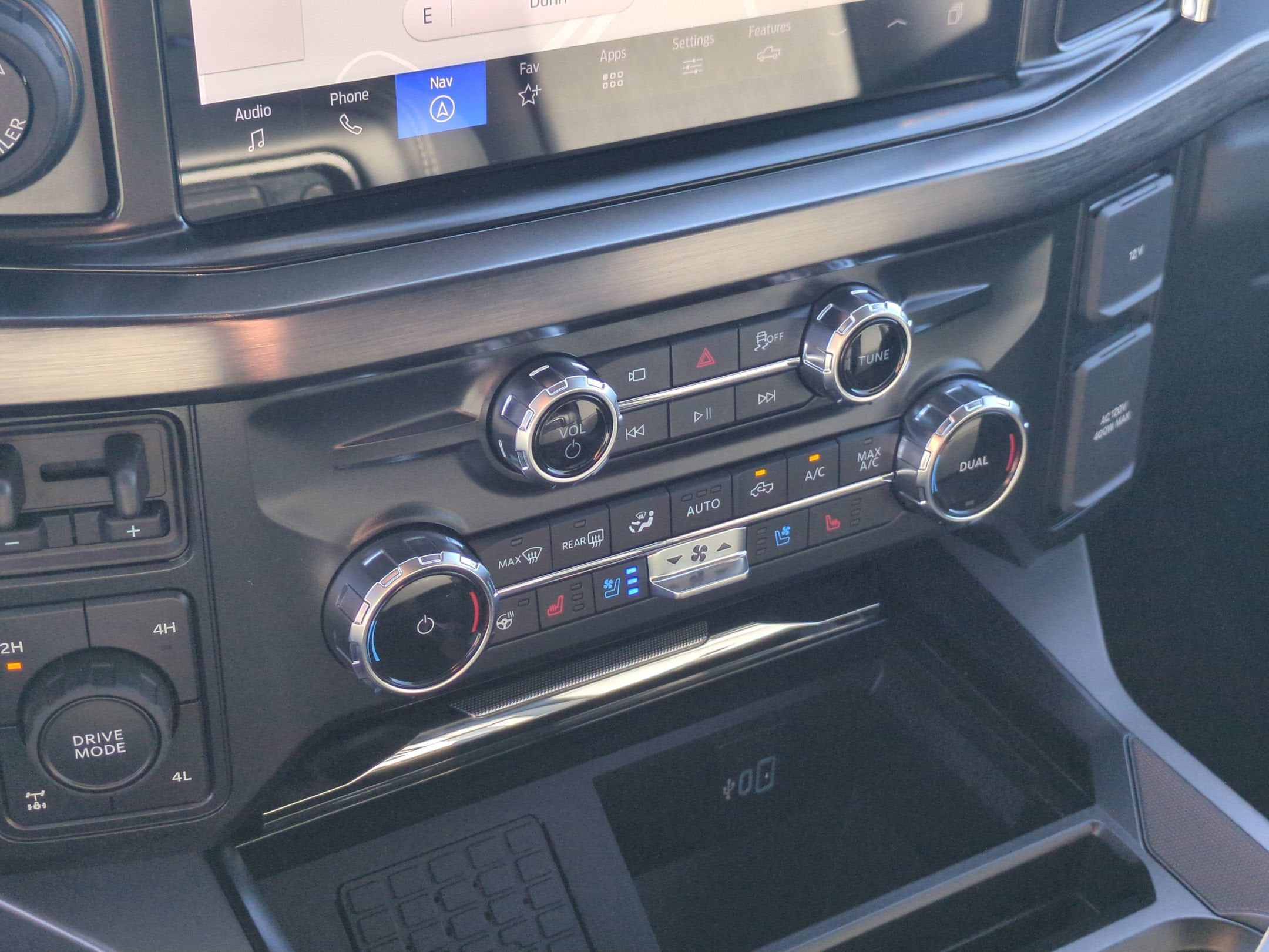 2027 Ford Super Duty F-250 SRW LARIAT