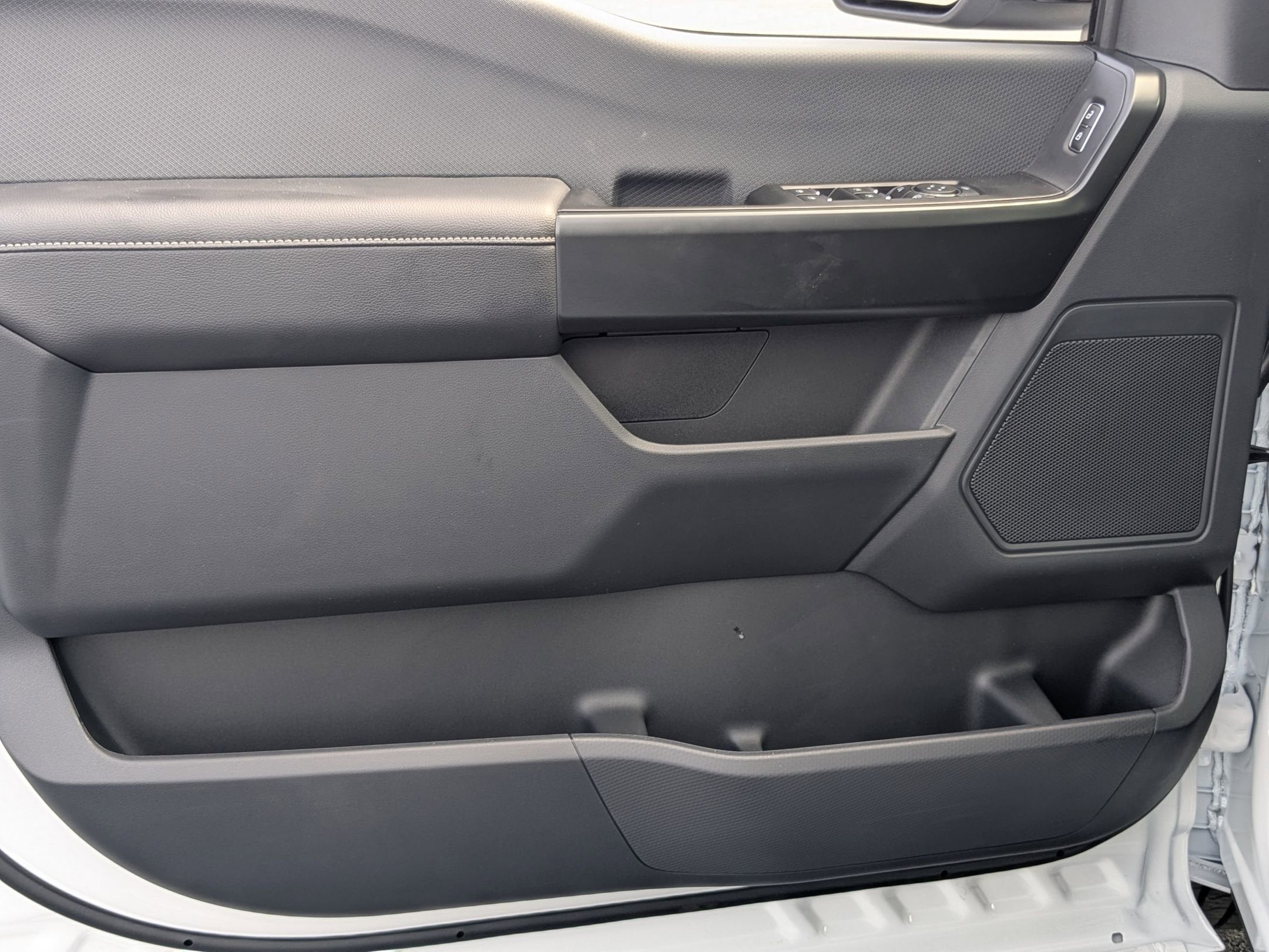 2025 Ford F-150 STX - Crossroads Courtesy Demo