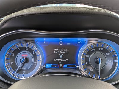 2023 Chrysler 300 Touring