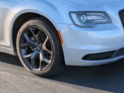 2023 Chrysler 300 Touring