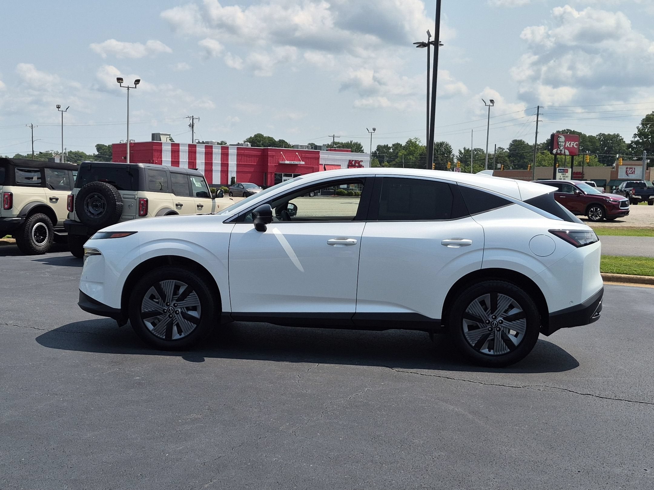 2025 Nissan Murano SL