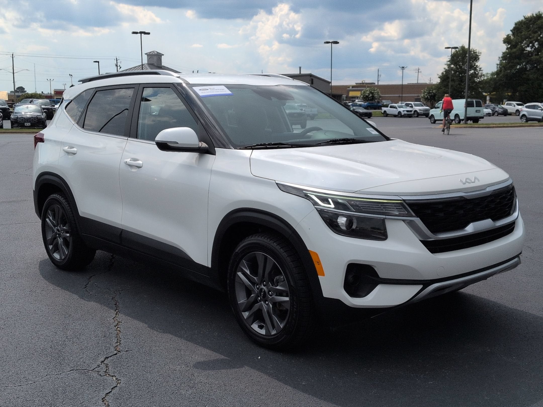 2023 Kia Seltos S