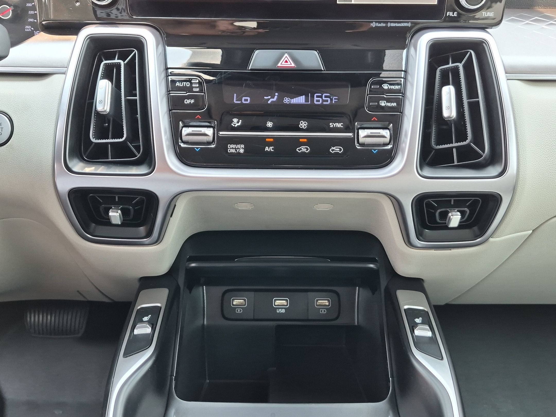2022 Kia Sorento Hybrid S